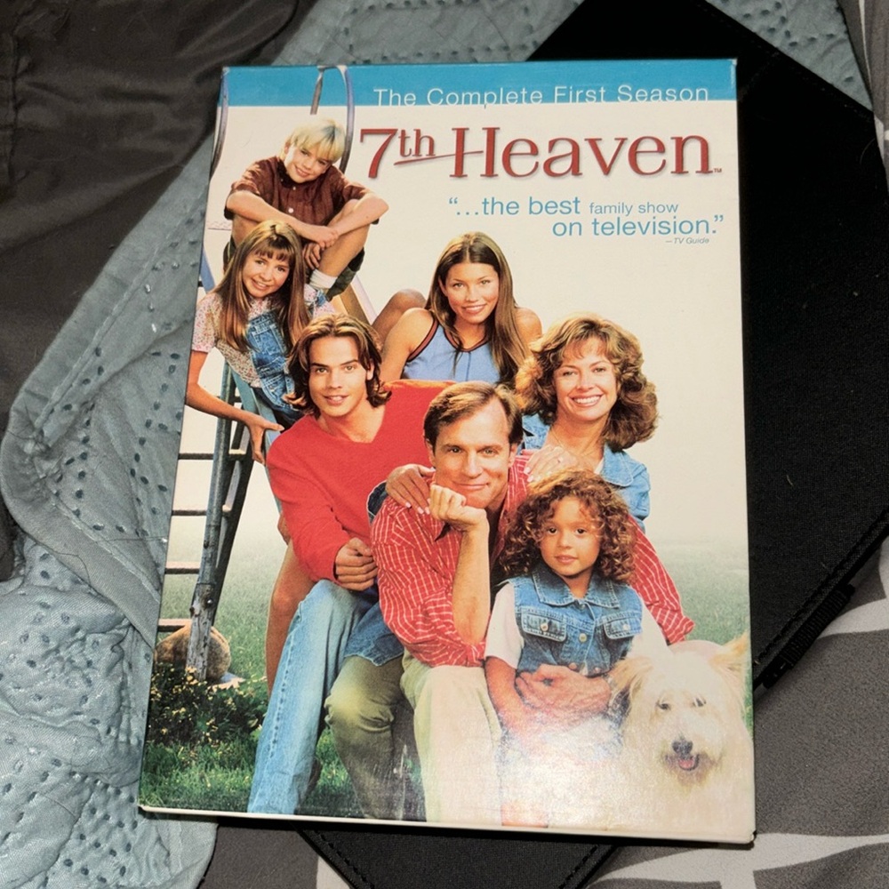The first season complete with 6 episodes in excellent condition